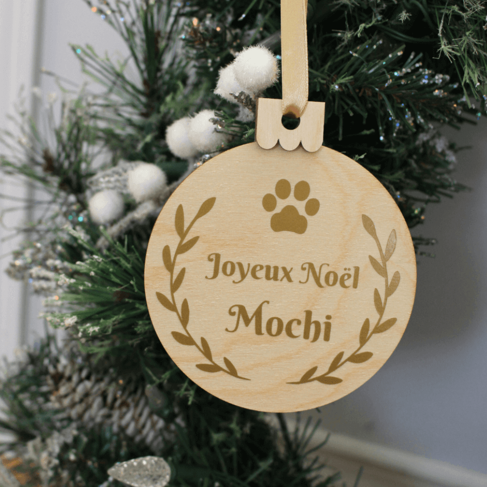 Boules de Noël en bois - chat ou chien - personnalisable